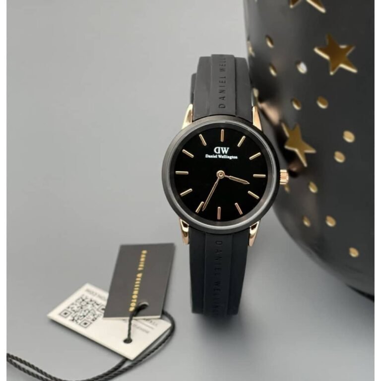 DANIEL WELLINGTON 40mm BLACK SILICON BELT WATCH
